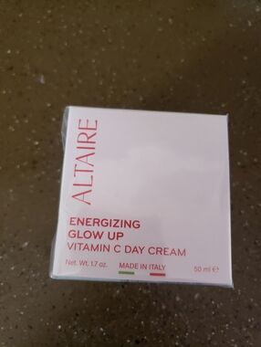 Altaire Energizing Glow Up Vitamin C Day Cream - White/Pink New In Plastic 1.7